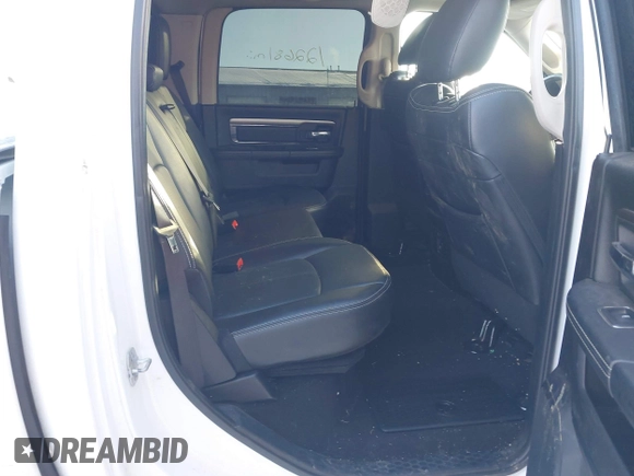 2018 Ram 1500 Night z VIN 1C6RR7MT8JS204066, wystawiony jako IAAI lot #41282724 z przebiegiem 122 681 mil mil oraz . Historia ofert i sprzedaży dostępna na DreamBid. Obrazek 8.