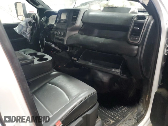 2022 Ram 3500 Tradesman with VIN 3C63R3CL9NG189929, listed as a Copart auction lot 67606914 with 14,659 mi miles and Salvage Title. Bid and sale history available at carsss.com. Image 8.