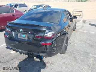 2013 BMW M5 with VIN WBSFV9C5XDD096234, listed as a IAAI auction lot 41498048 with 1 mi miles. Bid and sale history available at carsss.com. Image 4.