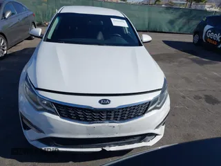 2020 Kia Optima LX with VIN 5XXGT4L38LG382915, listed as a IAAI auction lot 42015096 with 157,483 mi miles. Bid and sale history available at carsss.com. Image 12.