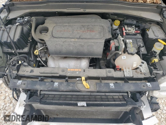 2017 Jeep Renegade Altitude with VIN ZACCJBBB5HPG48573, listed as a Copart auction lot 58431535 with 20,186 mi miles and Salvage title. Bid and sale history available at DreamBid. Image 12.