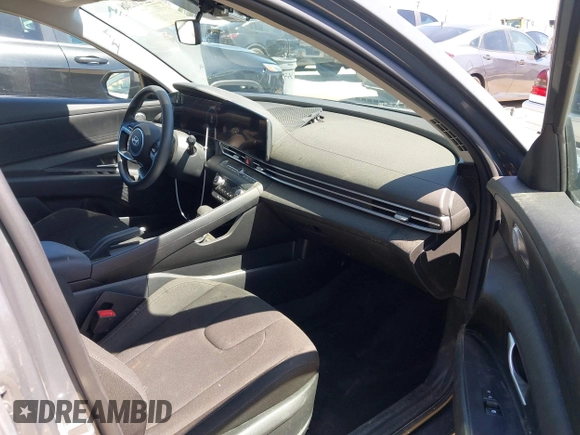 2024 Hyundai Elantra SEL with VIN KMHLM4DG9RU730944, listed as a IAAI auction lot 42326208 with 6,583 mi miles and . Bid and sale history available at DreamBid. Image 5.