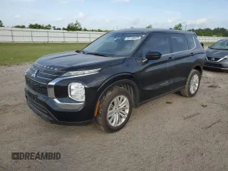 2024 Mitsubishi Outlander ES z VIN JA4J3UA88RZ052230, wystawiony jako Copart lot #53158425 z przebiegiem 42 117 mil mil oraz Szkoda całkowita • Salvage title. Historia ofert i sprzedaży dostępna na DreamBid. Obrazek 1.