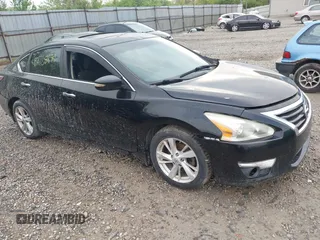 2015 Nissan Altima 2.5 S with VIN 1N4AL3AP6FC413918, listed as a IAAI auction lot 42168198 with 133,655 mi miles. Bid and sale history available at carsss.com. Image 1.