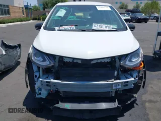 2019 Chevrolet Bolt EV LT z VIN 1G1FY6S08K4123200, wystawiony jako IAAI lot #42455115 z przebiegiem 29 891 mil mil oraz . Historia ofert i sprzedaży dostępna na DreamBid. Obrazek 6.
