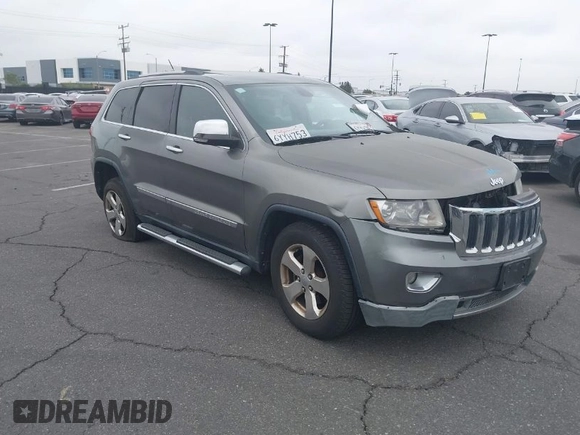 2013 Jeep Grand Cherokee Limited with VIN 1C4RJEBTXDC539433, listed as a IAAI auction lot 42046724 with 266,913 mi miles. Bid and sale history available at carsss.com. Image 1.