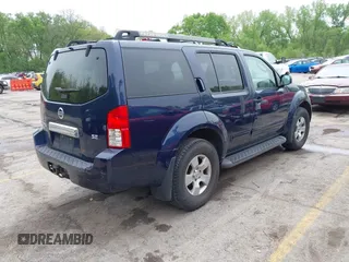 2007 Nissan Pathfinder SE z VIN 5N1AR18W17C630980, wystawiony jako IAAI lot #42110146 z przebiegiem 180 858 mil mil oraz . Historia ofert i sprzedaży dostępna na DreamBid. Obrazek 4.