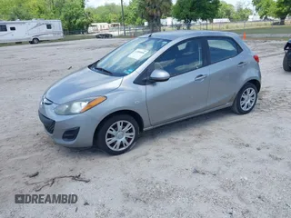 2011 Mazda 2 Sport z VIN JM1DE1HY0B0104123, wystawiony jako IAAI lot #41959099 z przebiegiem 128 918 mil mil oraz . Historia ofert i sprzedaży dostępna na DreamBid. Obrazek 2.