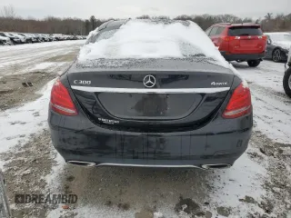 2015 Mercedes-Benz C 300 Luxury with VIN 55SWF4KB1FU025609, listed as a Copart auction lot 86114844 with 81,580 mi miles and Clean Title. Bid and sale history available at carsss.com. Image 6.