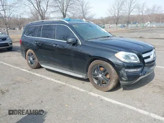 2013 Mercedes-Benz GL-Class GL 450 with VIN 4JGDF7CE3DA111735, listed as a IAAI auction lot 41770003 with 138,233 mi miles. Bid and sale history available at carsss.com. Image 1.
