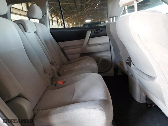2011 Toyota Highlander with VIN 5TDZA3EH4BS008073, listed as a Copart auction lot 46930955 with 170,492 mi miles and Salvage Title. Bid and sale history available at carsss.com. Image 10.