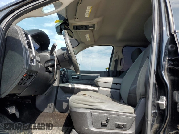 2014 Ram 1500 Big Horn z VIN 1C6RR7TT5ES261106, wystawiony jako Copart lot #43386725 z przebiegiem 217 823 mil mil oraz Szkoda całkowita • Salvage title. Historia ofert i sprzedaży dostępna na DreamBid. Obrazek 7.