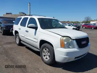 2007 GMC Yukon SLT with VIN 1GKFK13007R319995, listed as a IAAI auction lot 42142010 with 248,723 mi miles. Bid and sale history available at carsss.com. Image 1.