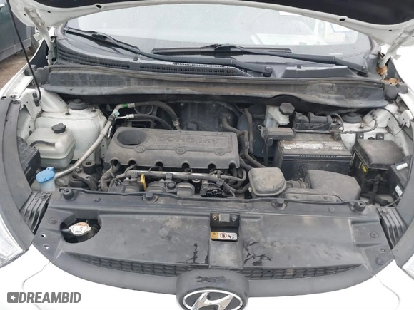 2013 Hyundai Tucson GLS with VIN KM8JU3AC2DU561443, listed as a IAAI auction lot 41600727 with 179,694 mi miles. Bid and sale history available at carsss.com. Image 10.