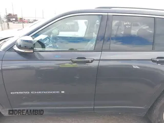 2024 Jeep Grand Cherokee with VIN 1C4RJYB62R8958365, listed as a IAAI auction lot 42553595 with 43,004 mi miles and . Bid and sale history available at DreamBid. Image 14.