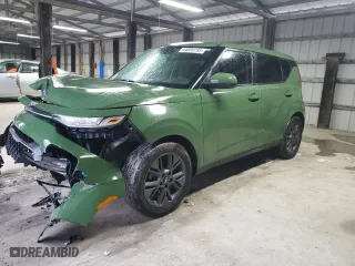 2021 Kia Soul EX with VIN KNDJ33AU8M7136145, listed as a Copart auction lot 44859795 with 21,461 mi miles and Salvage Title. Bid and sale history available at carsss.com. Image 1.