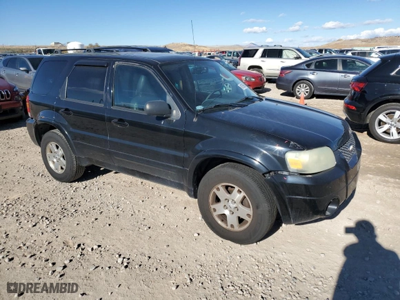 2007 Ford Escape Limited with VIN 1FMCU04177KA28392, listed as a Copart auction lot 81296564 with 155,875 mi miles and Salvage Title. Bid and sale history available at carsss.com. Image 4.