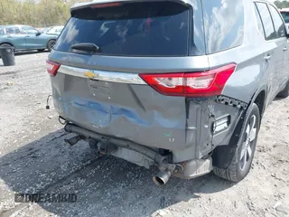 2018 Chevrolet Traverse LT z VIN 1GNERHKW5JJ212911, wystawiony jako IAAI lot #41923593 z przebiegiem 109 023 mil mil oraz . Historia ofert i sprzedaży dostępna na DreamBid. Obrazek 6.