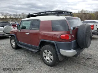 2008 Toyota FJ Cruiser with VIN JTEBU11F68K045560, listed as a Copart auction lot 53239895 with 235,044 mi miles and Salvage Title. Bid and sale history available at carsss.com. Image 2.