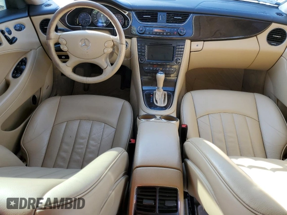 2007 Mercedes-Benz CLS 550 with VIN WDDDJ72X47A091950, listed as a Copart auction lot 55670305 with 138,119 mi miles and Clean Title. Bid and sale history available at DreamBid. Image 8.