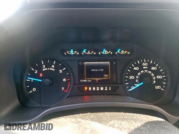 2017 Ford F-150 XL z VIN 1FTEW1CP1HKE12835, wystawiony jako Copart lot #55514815 z przebiegiem 121 601 mil mil oraz Czysty tytuł • Clean title. Historia ofert i sprzedaży dostępna na DreamBid. Obrazek 9.