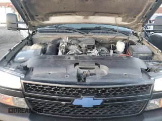 2006 Chevrolet Silverado 3500 SRW LT with VIN 1GCHK33296F137200, listed as a Copart auction lot 85065784 with 302,668 mi miles and Salvage Title. Bid and sale history available at carsss.com. Image 11.