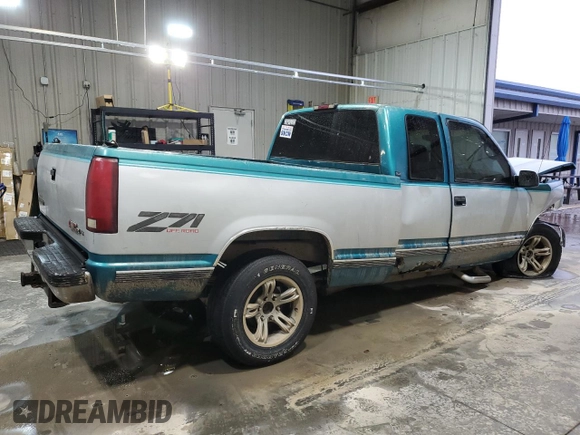 1995 GMC Sierra 1500 z VIN 2GTEK19K5S1509969, wystawiony jako Copart lot #42945545 z przebiegiem 361 334 mil mil oraz Szkody całkowita. Historia ofert i sprzedaży dostępna na DreamBid. Obrazek 3.