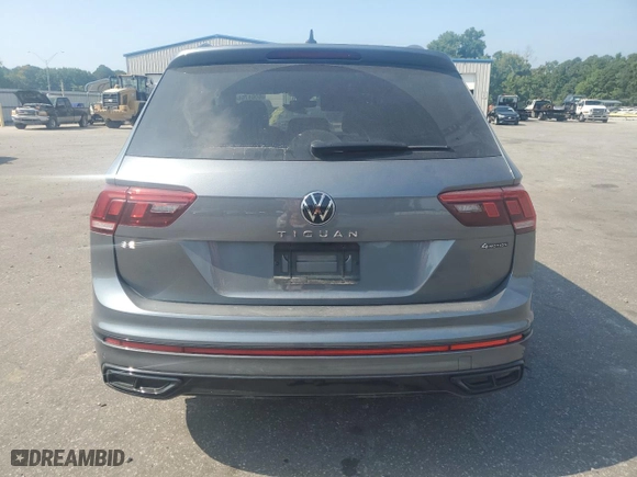2023 Volkswagen Tiguan SE R-Line Black with VIN 3VV8B7AX5PM014471, listed as a Copart auction lot 62443634 with 37,707 mi miles and Salvage Title. Bid and sale history available at carsss.com. Image 6.