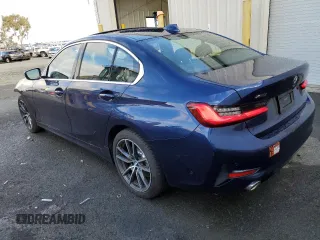 2019 BMW 3 Series 330i xDrive with VIN WBA5R7C50KAJ80327, listed as a Copart auction lot 69148042 with 32,805 mi miles. Bid and sale history available at carsss.com. Image 2.