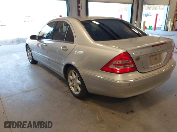2004 Mercedes-Benz C 240 with VIN WDBRF81J44F473574, listed as a IAAI auction lot 41607188 with 234,875 mi miles and . Bid and sale history available at DreamBid. Image 3.