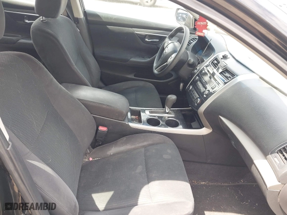 2014 Nissan Altima 2.5 S with VIN 1N4AL3AP2EC193918, listed as a IAAI auction lot 42038404 with 196,162 mi miles. Bid and sale history available at carsss.com. Image 5.