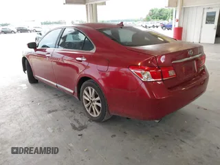 2012 Lexus ES 330 z VIN JTHBK1EG7C2492726, wystawiony jako IAAI lot #42208466 z przebiegiem 194 202 mil mil oraz . Historia ofert i sprzedaży dostępna na DreamBid. Obrazek 3.
