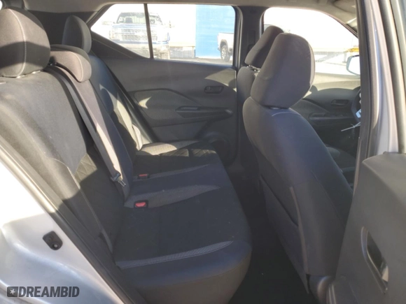 2018 Nissan Kicks SR with VIN 3N1CP5CUXJL545800, listed as a Copart auction lot 85266294 with 94,612 mi miles and Non Repairable. Bid and sale history available at carsss.com. Image 10.