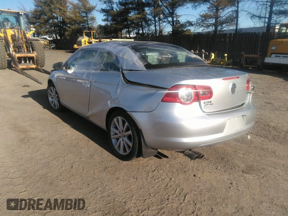 2010 Volkswagen Eos Komfort с VIN WVWBA7AH1AV023634, выставлен на аукционе IAAI как лот 40635291 с пробегом 42 152 миль миль и . История ставок и продаж доступна на DreamBid. Изображение 3.
