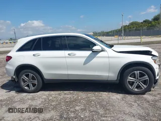 2019 Mercedes-Benz GLC 300 z VIN WDC0G4JB3K1000651, wystawiony jako IAAI lot #41936383 z przebiegiem 117 752 mil mil oraz . Historia ofert i sprzedaży dostępna na DreamBid. Obrazek 13.