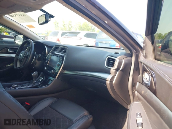 2017 Nissan Maxima SV z VIN 1N4AA6AP7HC454942, wystawiony jako IAAI lot #42447538 z przebiegiem 199 525 mil mil oraz . Historia ofert i sprzedaży dostępna na DreamBid. Obrazek 5.