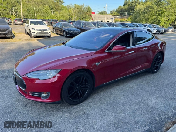 2013 Tesla Model S with VIN 5YJSA1CG5DFP18929, listed as a Copart auction lot 67245595 with 111,151 mi miles and Clean title. Bid and sale history available at DreamBid. Image 2.