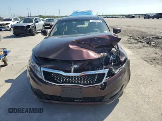 2013 Kia Optima EX z VIN 5XXGN4A70DG186128, wystawiony jako Copart lot #65836315 z przebiegiem 124 488 mil mil oraz Czysty tytuł • Clean title. Historia ofert i sprzedaży dostępna na DreamBid. Obrazek 5.