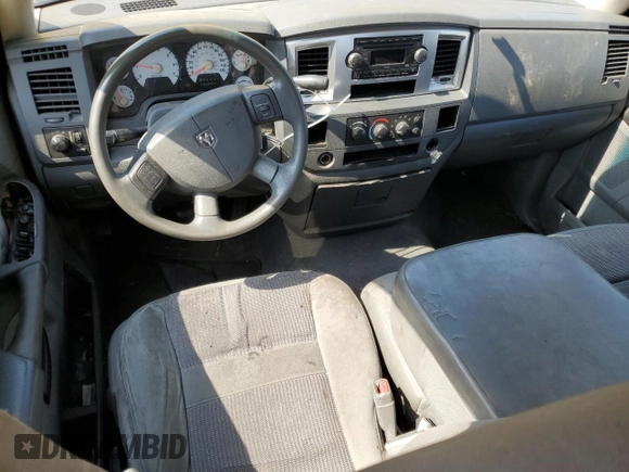 2007 Dodge 1500 SLT z VIN 1D7HA18P37S273039, wystawiony jako Copart lot #58446045 z przebiegiem 276 963 mil mil oraz Czysty tytuł • Clean title. Historia ofert i sprzedaży dostępna na DreamBid. Obrazek 8.