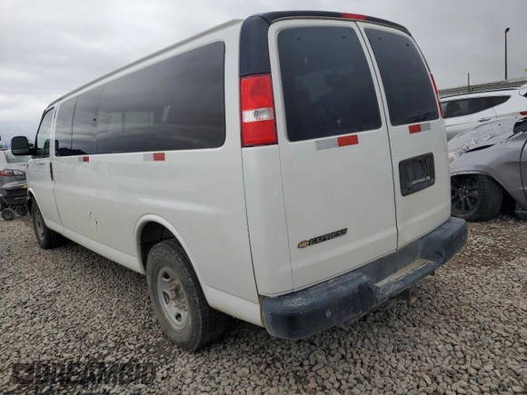 2021 Chevrolet Express Passenger LS с VIN 1GAZGNF73M1236963, выставлен на аукционе Copart как лот 75325424 с пробегом 26 172 миль миль и Списание • Salvage title. История ставок и продаж доступна на DreamBid. Изображение 2.