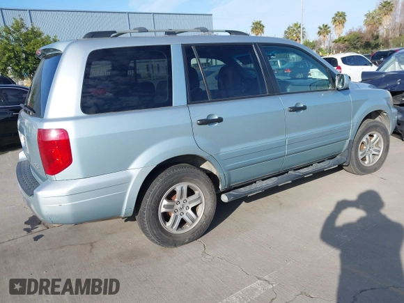2003 Honda Pilot EX with VIN 2HKYF18463H543326, listed as a IAAI auction lot 41837876 with 215,263 mi miles. Bid and sale history available at carsss.com. Image 4.