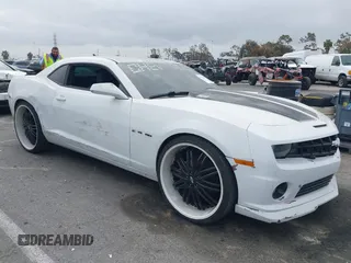 2012 Chevrolet Camaro 2LS z VIN 2G1FA1E32C9204849, wystawiony jako IAAI lot #42114910 z przebiegiem 109 492 mil mil oraz . Historia ofert i sprzedaży dostępna na DreamBid. Obrazek 1.