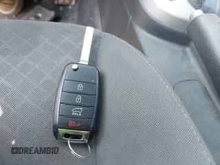 2010 Kia Forte SX с VIN KNAFW4A39A5066069, выставлен на аукционе IAAI как лот 39967432 с пробегом 174 967 миль миль и . История ставок и продаж доступна на DreamBid. Изображение 11.