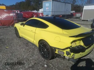 2021 Ford Mustang GT z VIN 1FA6P8CF3M5147061, wystawiony jako IAAI lot #41588962 z przebiegiem 39 201 mil mil oraz . Historia ofert i sprzedaży dostępna na DreamBid. Obrazek 3.