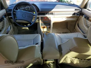 1989 Mercedes-Benz 420 420SEL with VIN WDBCA35EXKA489275, listed as a Copart auction lot 81286284 with 154,137 mi miles and Clean Title. Bid and sale history available at carsss.com. Image 8.