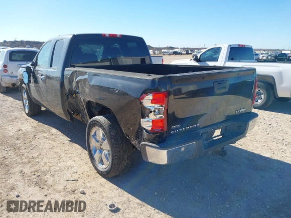 2010 Chevrolet Silverado 1500 LT with VIN 1GCSCSE07AZ142394, listed as a IAAI auction lot 41461545 with 199,789 mi miles and . Bid and sale history available at DreamBid. Image 3.
