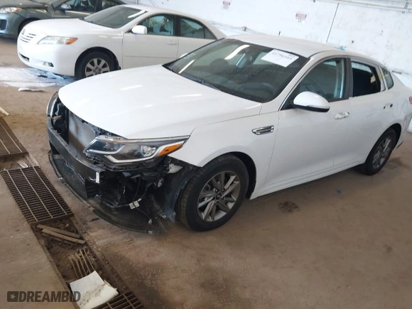 2019 Kia Optima S with VIN 5XXGT4L38KG334846, listed as a IAAI auction lot 41796164 with 36,233 mi miles. Bid and sale history available at carsss.com. Image 2.