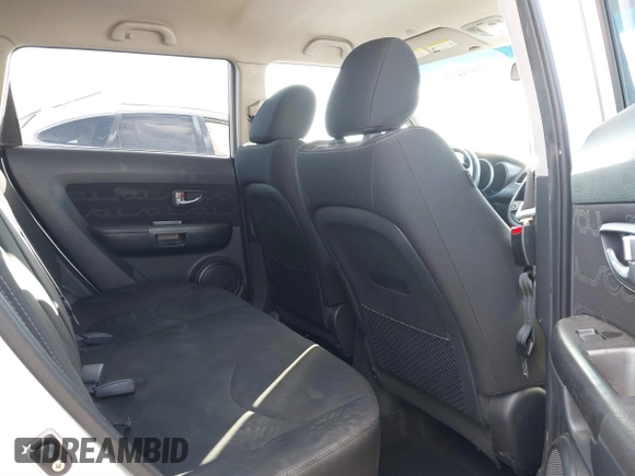 2013 Kia Soul + z VIN KNDJT2A66D7754382, wystawiony jako IAAI lot #41431092 z przebiegiem Nie podano mil oraz . Historia ofert i sprzedaży dostępna na DreamBid. Obrazek 8.