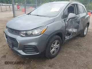 2020 Chevrolet Trax LT with VIN 3GNCJLSB9LL302685, listed as a IAAI auction lot 42497808 with 38,089 mi miles and . Bid and sale history available at DreamBid. Image 6.
