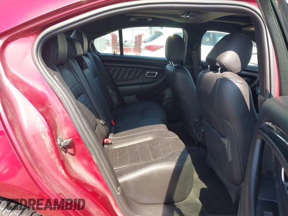 2018 Ford Taurus SHO z VIN 1FAHP2KT6JG115203, wystawiony jako IAAI lot #42462791 z przebiegiem Nie podano mil oraz . Historia ofert i sprzedaży dostępna na DreamBid. Obrazek 8.
